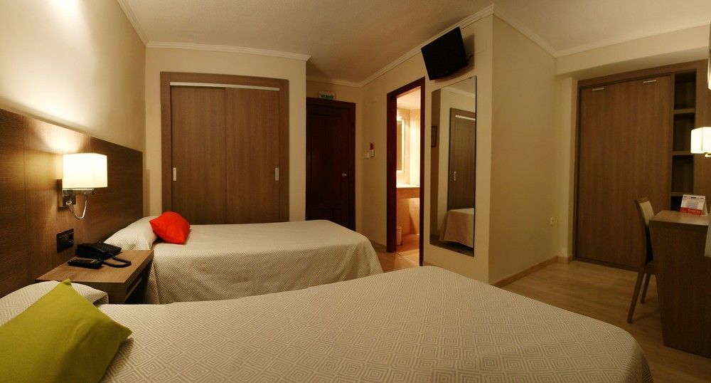 Hotel Avenida Plaza Alzira Exterior foto